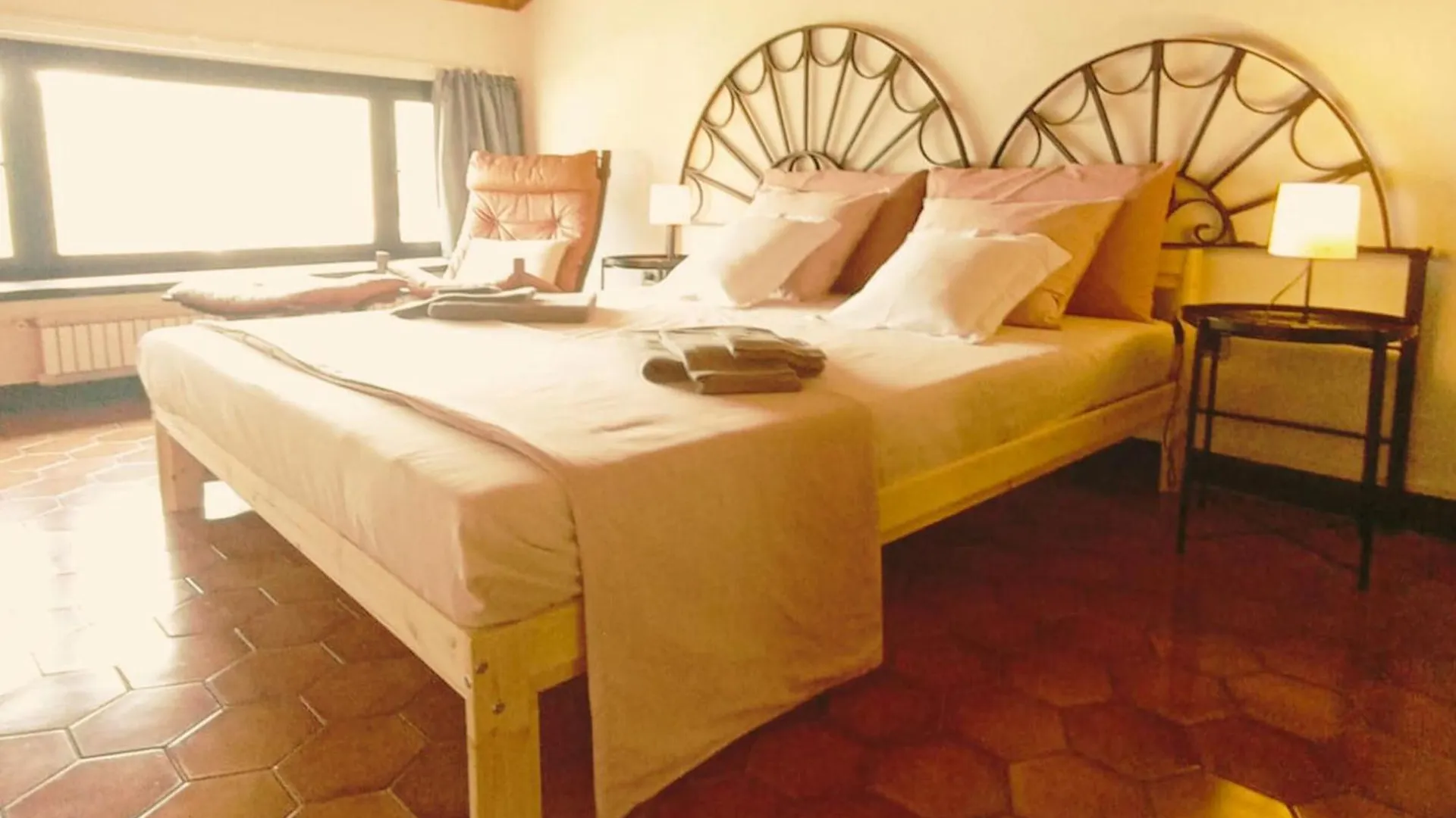 Sbilenca & Sbilenchina - Case Di Charme, Relax, Giardino Con Bbq E Mare Del Finalese Calice Ligure 0*,  Italy