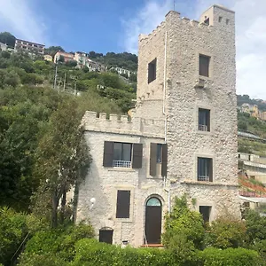 Appartamento Nella Torre Saracena, Grimaldi (Liguria)